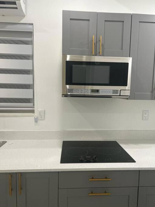 Stunning Deluxe Studio Hialeah Exteriér fotografie